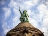Das Hermannsdenkmal im Teutoburger Wald bei Detmold von unten fotografiert