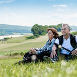Wandelpaar in het wandellandschap van Bad Driburg