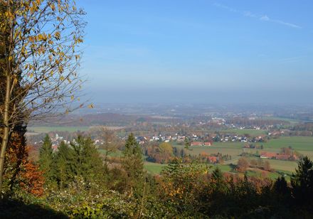 Aussicht von der Schwedenschanze oberhalb Steinhagens am Hermannsweg