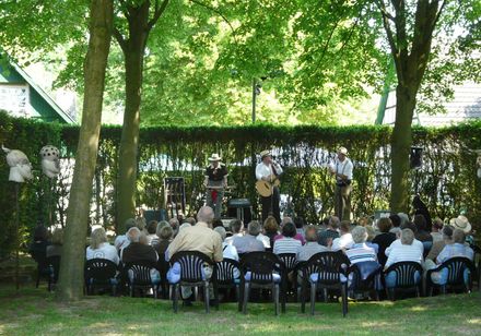 “Hedge theater” in Lienen