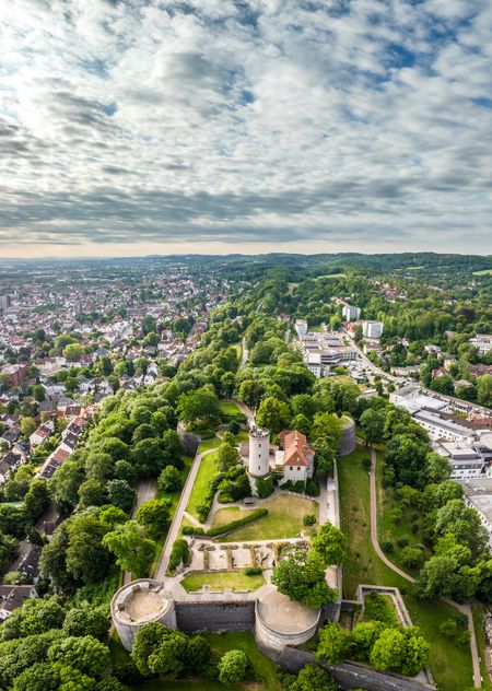 Luchtfoto van de Sparrenburg in Bielefeld