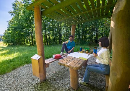 Luisterstation en rustplaats in Halle Westfalen