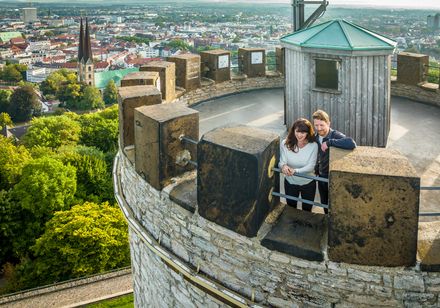 Overzicht van de stad Bielefeld vanaf kasteel Sparrenburg