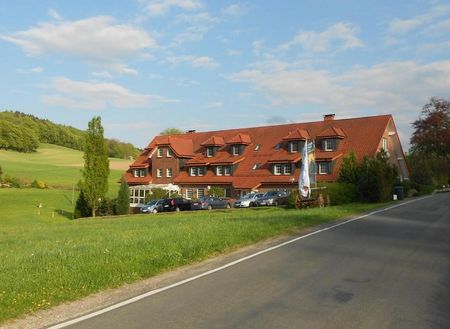 Buitenaanzicht van Hotel Rehkitz