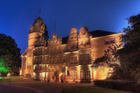 Het prinselijke paleis van Detmold bij nacht