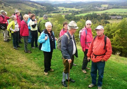 Wandelgroep voor senioren op pad in Marsberg
